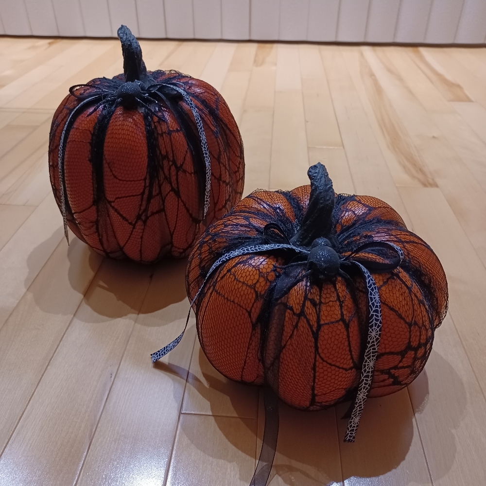 Halloween display pumpkins